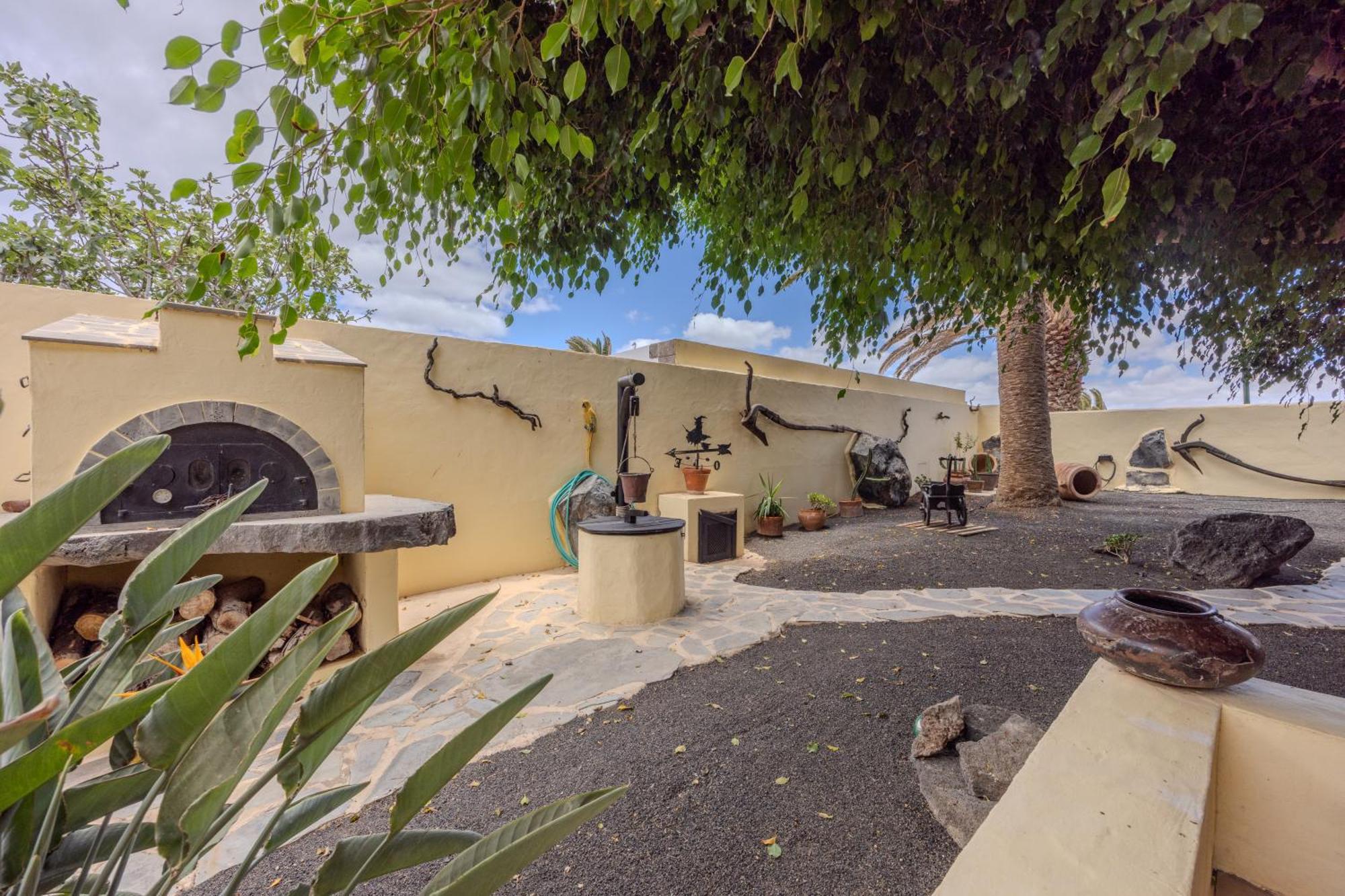 Luxury Canarian Villa With Large Pool In Costa Teguise 외부 사진