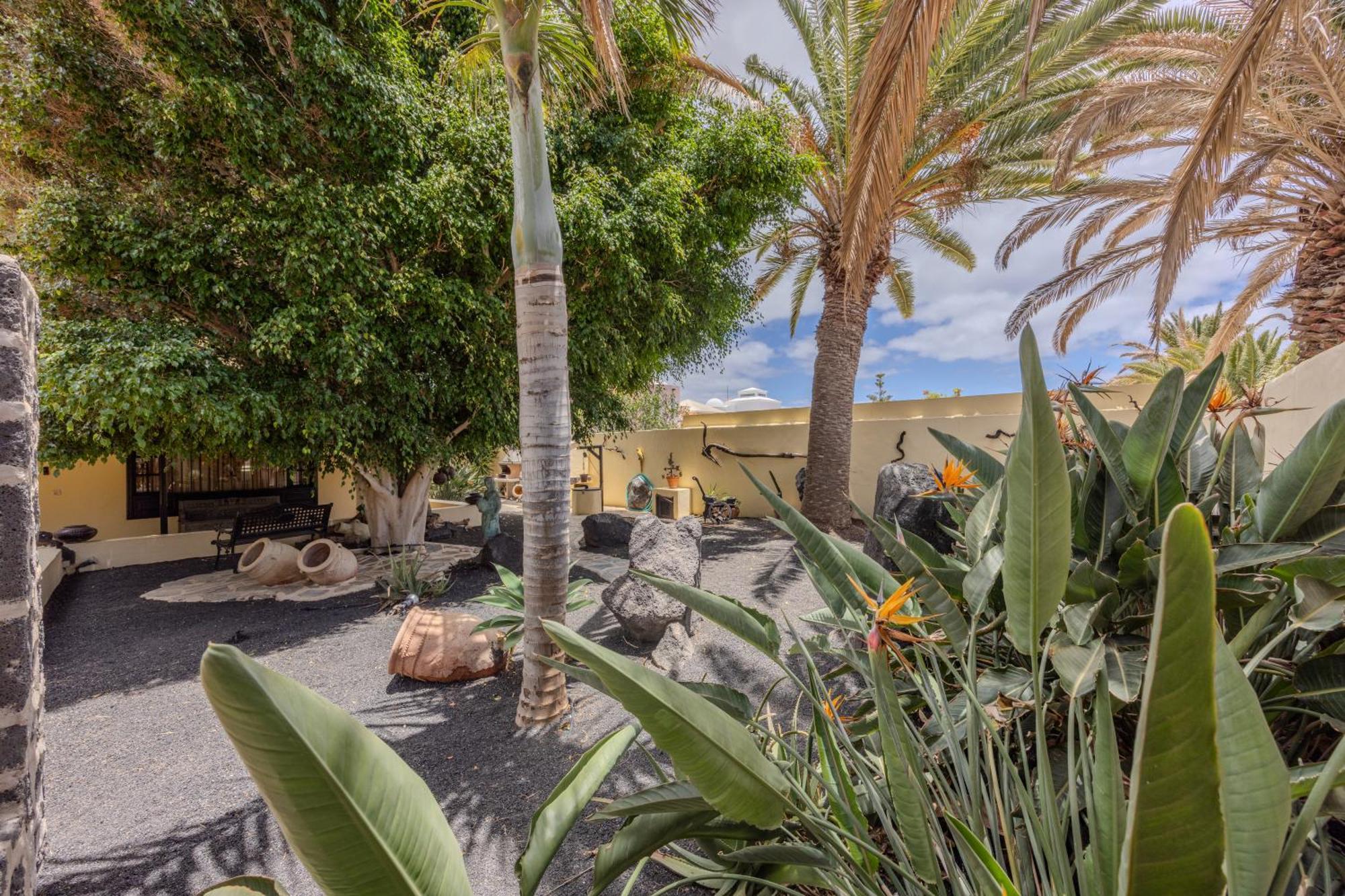 Luxury Canarian Villa With Large Pool In Costa Teguise 외부 사진